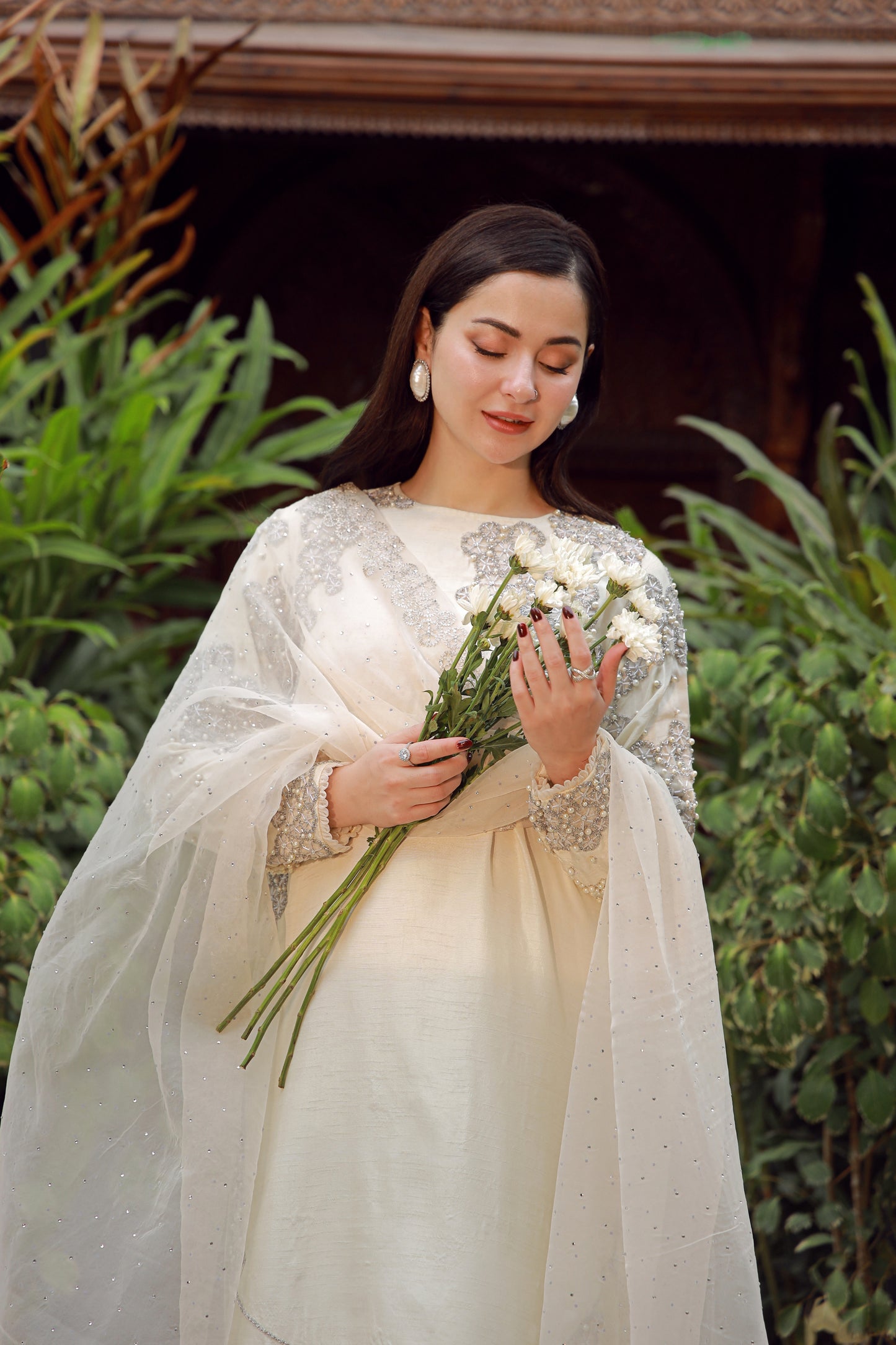 
                  
                    Hania Aamir - White x MH
                  
                