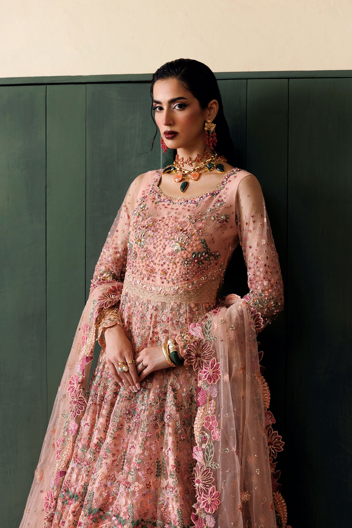 
                  
                    Gulnaaz
                  
                