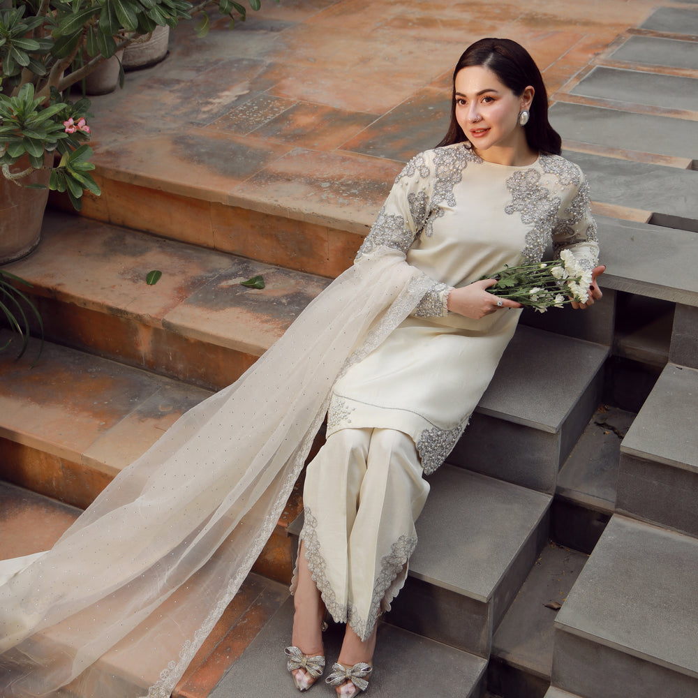 
                  
                    Hania Aamir - White x MH
                  
                