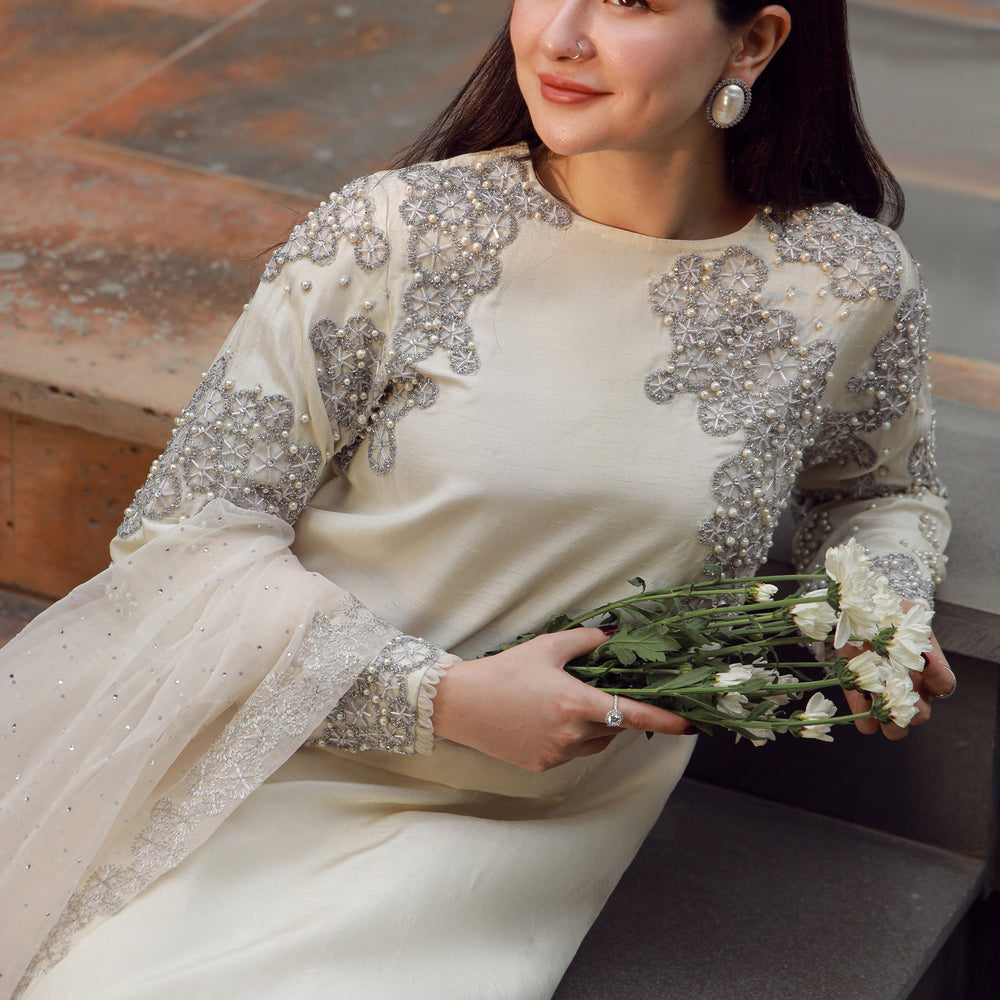 
                  
                    Hania Aamir - White x MH
                  
                